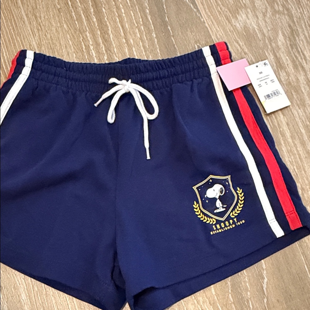NWT Peanuts Snoopy Comfy Shorts with Pockets
